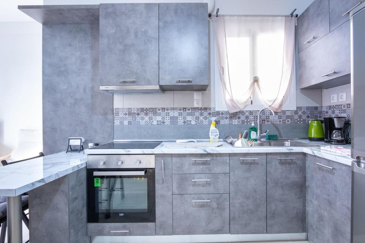 Bright Apartment In 比雷埃夫斯 外观 照片