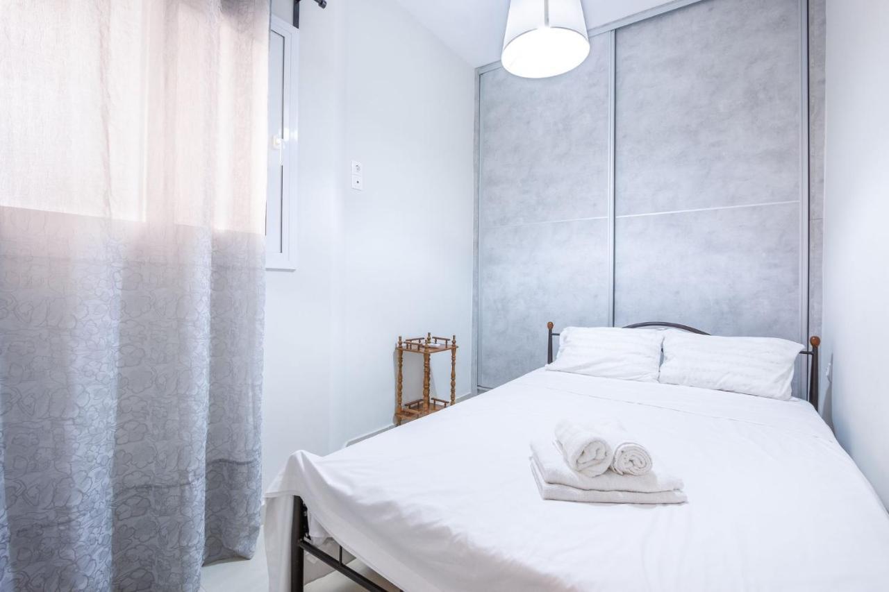 Bright Apartment In 比雷埃夫斯 外观 照片