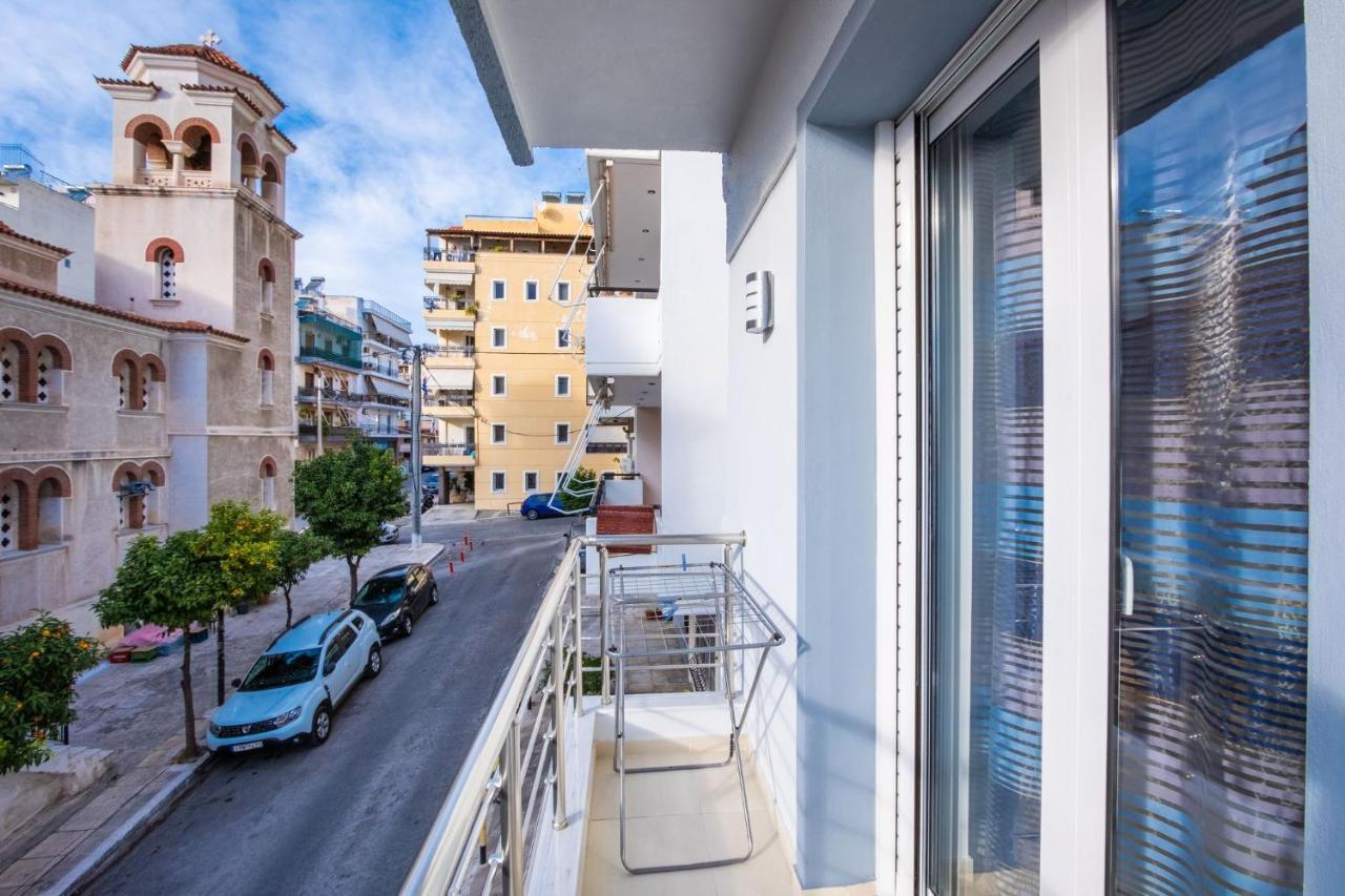 Bright Apartment In 比雷埃夫斯 外观 照片